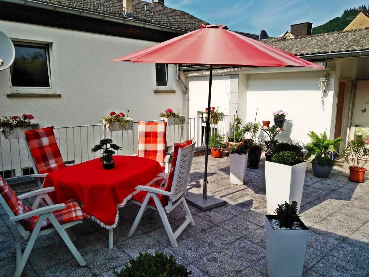 Living Above The Roofs Of Cochem Lejlighed Eksteriør billede